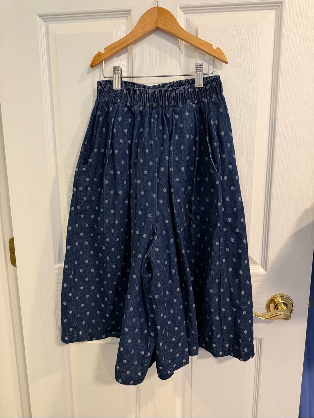 Women's Navy Polka Dot Cropped Wide-Leg Capris